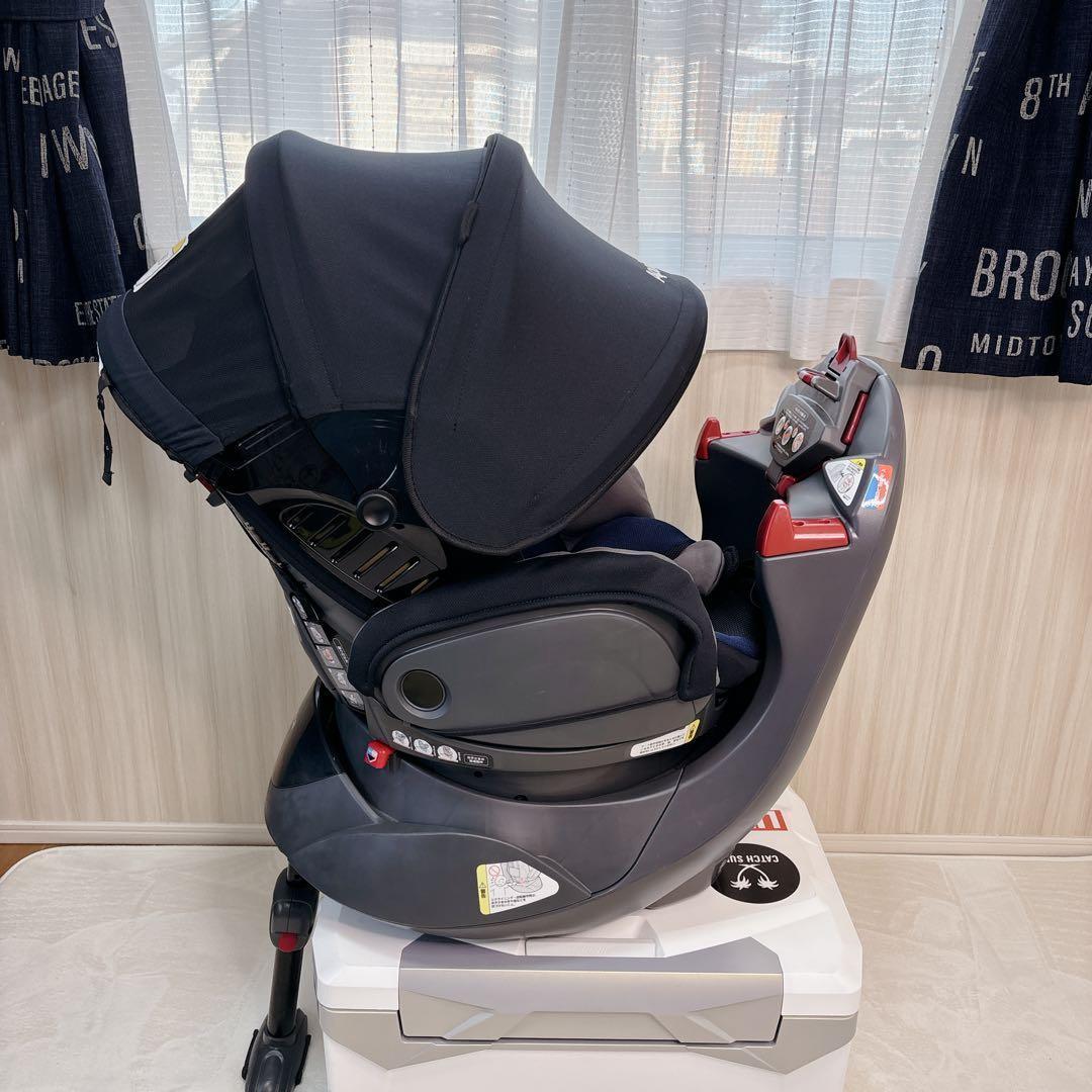 【未使用級】アップリカ☆ディアターンプラスプレミアム 回転式 シートベルト固定式