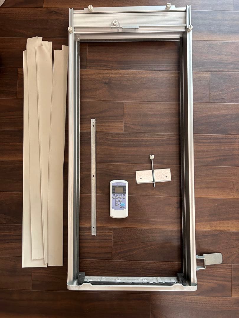 コロナ ルームエアコン CW-F1622R 2022年製