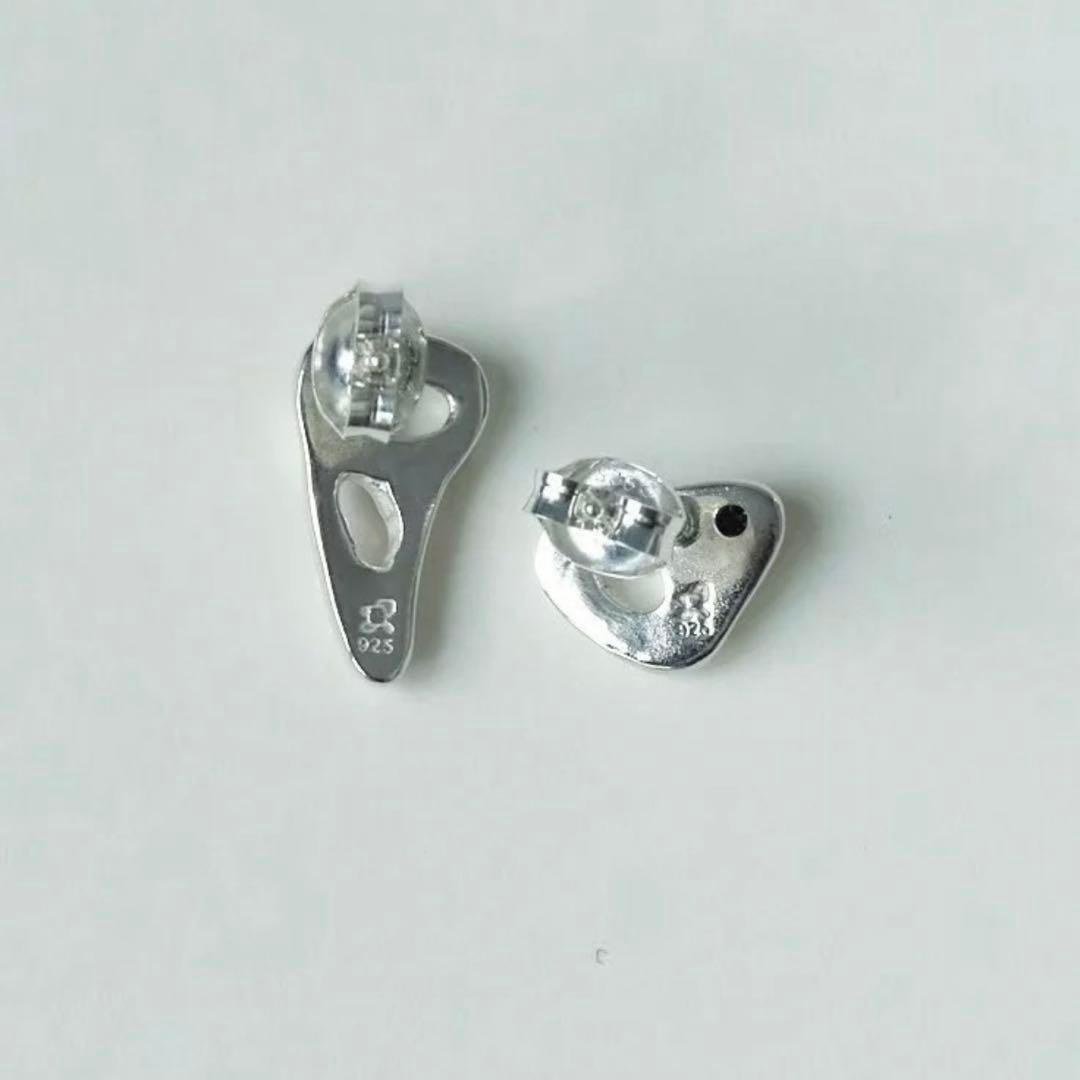 アクセサリー IRIS EARRINGS ours strong