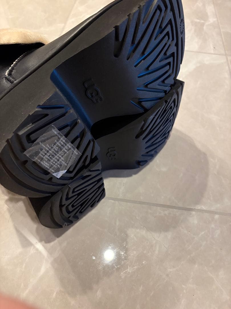 UGG× FRAY I.D W ESMEE LEATHER BOOT 24