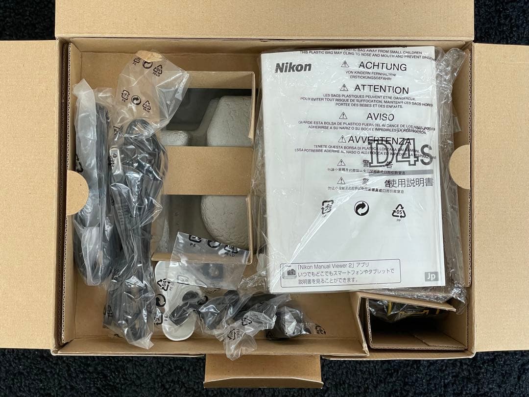 Nikon D4s <シャッター数12回>