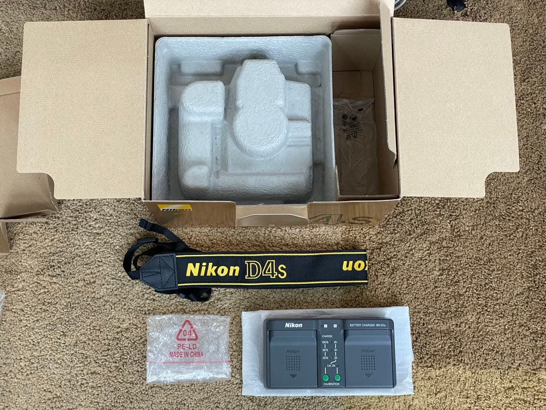 Nikon D4s <シャッター数12回>