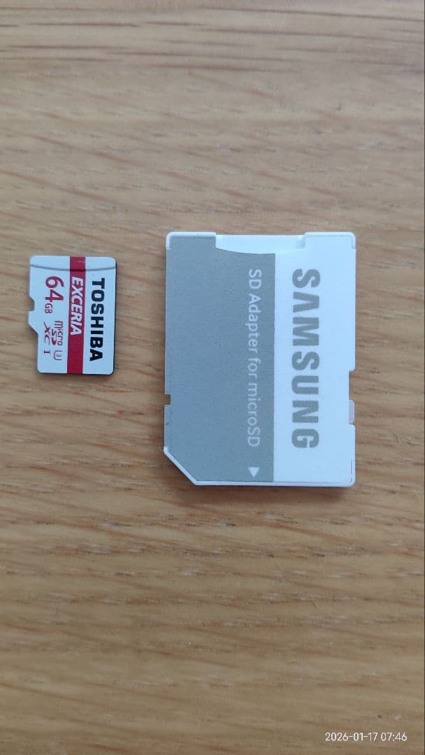 CASIO EX-ZR70 　　　　　　　　　　　　　　　　　SDカード2枚付き