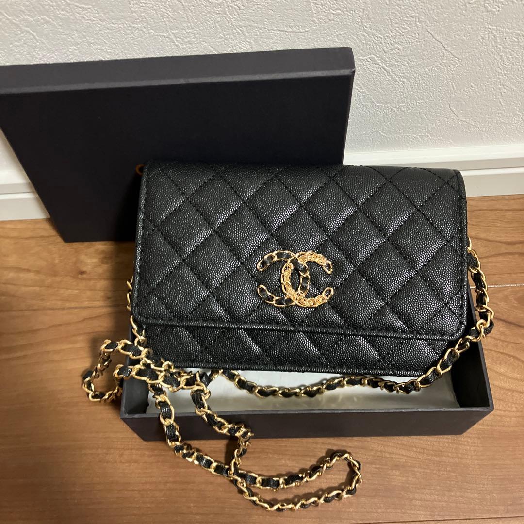 CHANEL キルティングミニショルダーバッグ ブラック