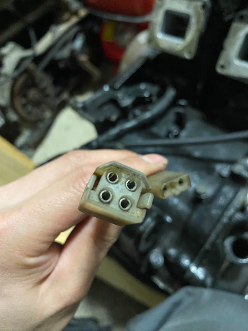 買いますくんRZ250R 29L エンジン本体 クランキングOK ベース