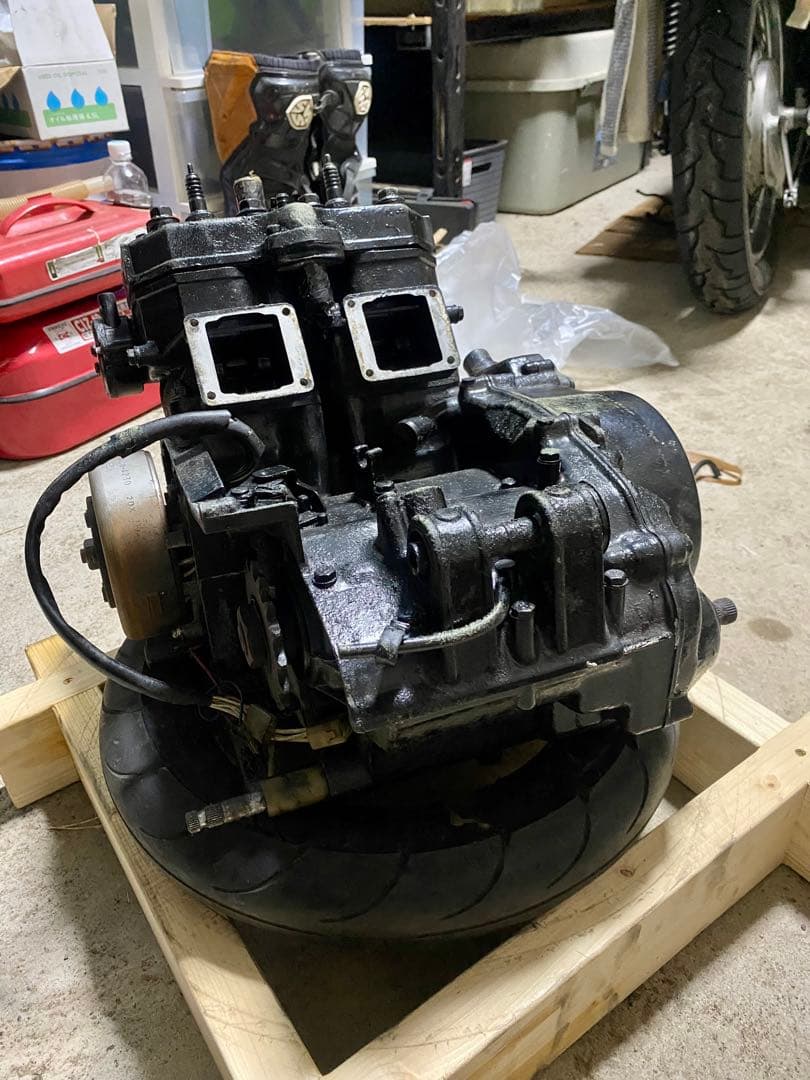 買いますくんRZ250R 29L エンジン本体 クランキングOK ベース