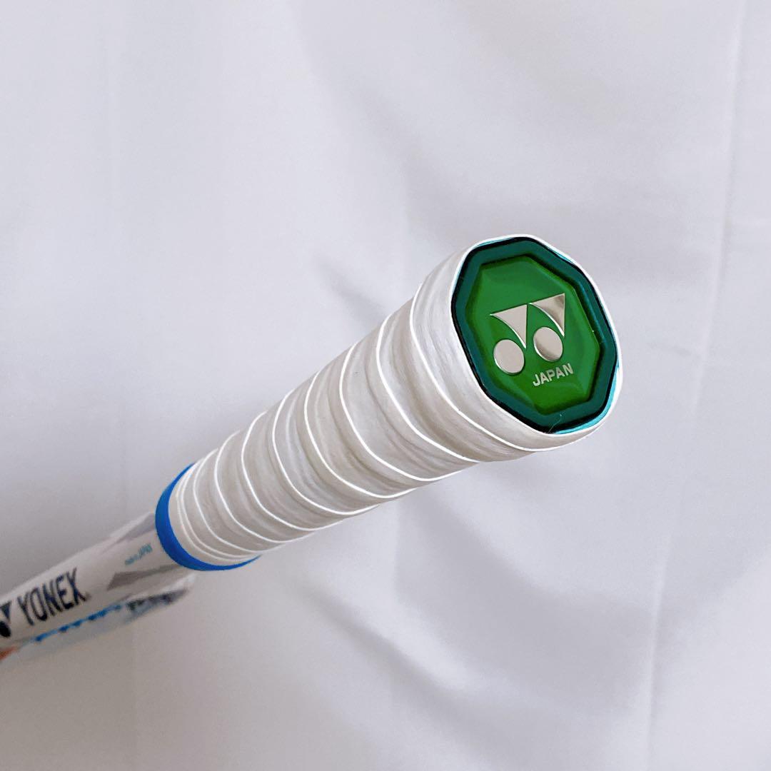 美品　YONEX ヨネックス　VOLTRAGE5V ボルトレイジ5V ホワイト