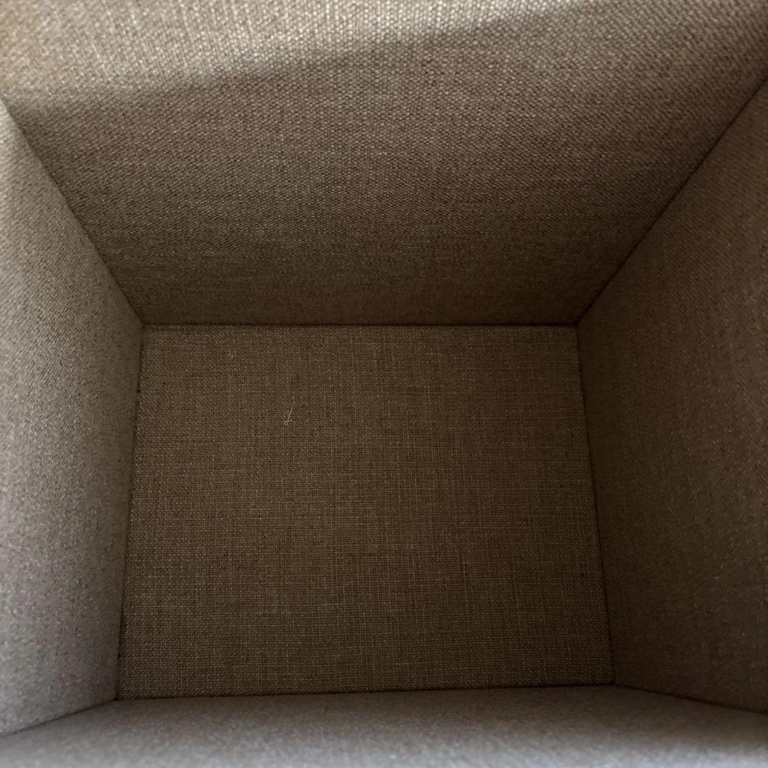 専用です！取置中。ベージュグリーン系の布製四角スツール