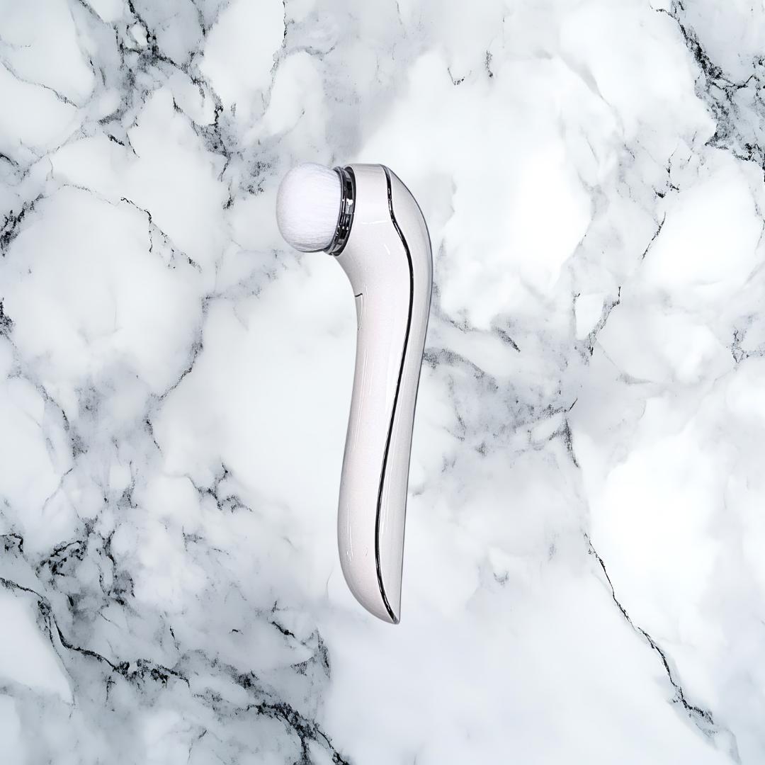 リファクリア　RF-CL2123B　中古品　洗顔ブラシ、洗顔器　RCL04