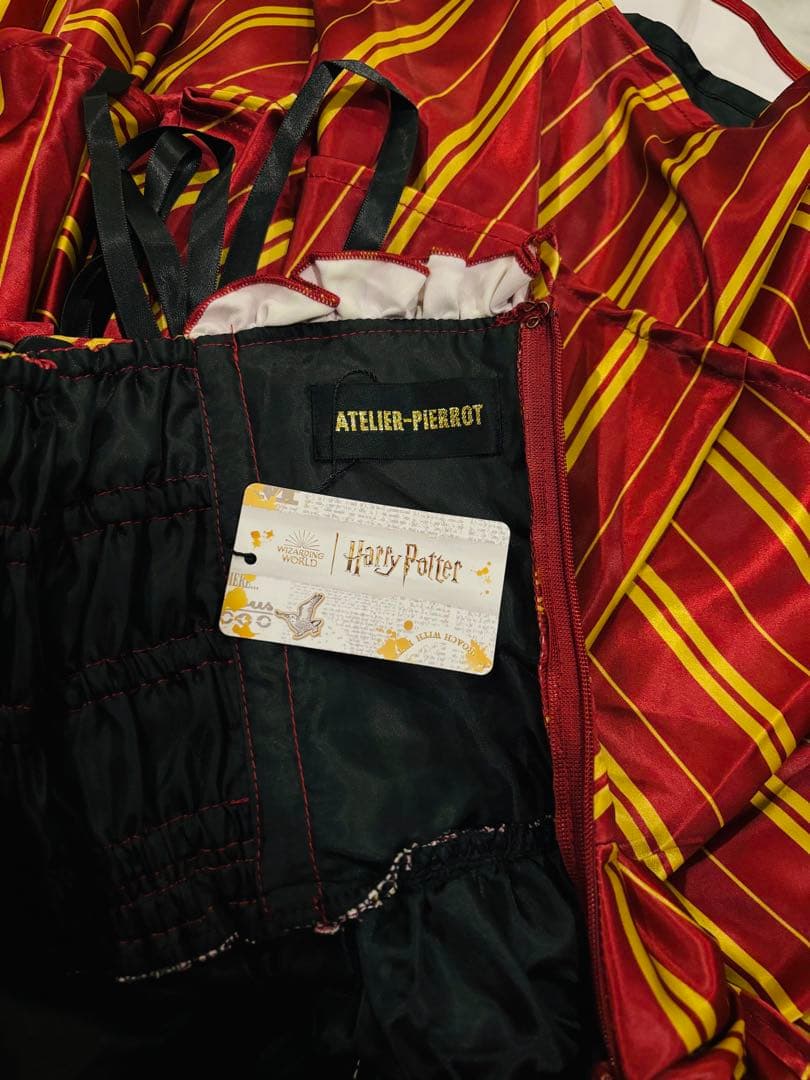 ATELIER PIERROT ハリーポッタースカート グリフィンドール