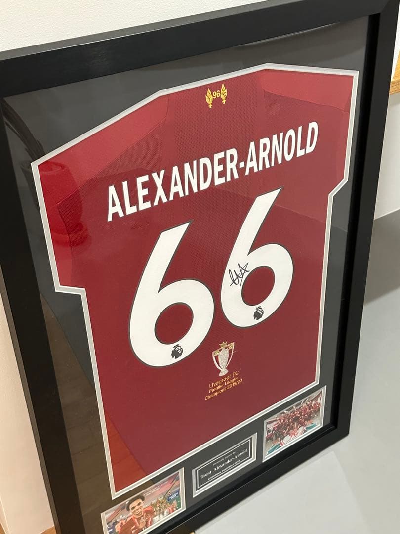 【リヴァプール】トレント・アレクサンダー＝アーノルド サイン入りユニフォーム