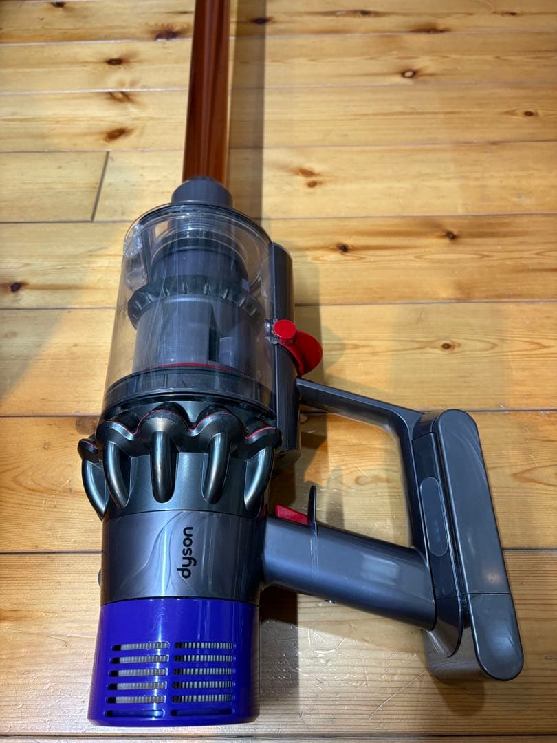 ダイソン Dyson V10（SV12） 動作確認済み　付属品付き