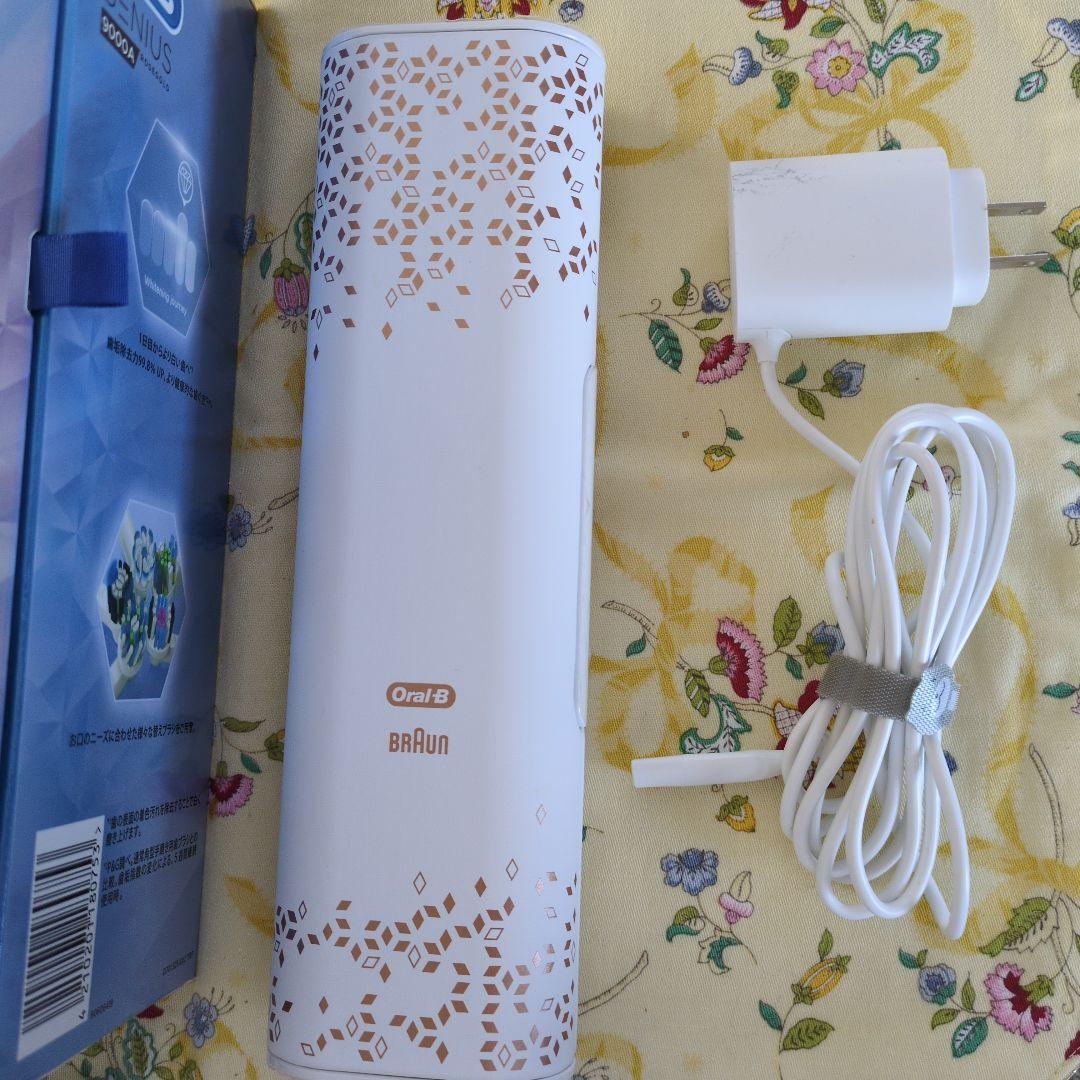 Braun Oral-B Genius 9000A Rose Gold 本体