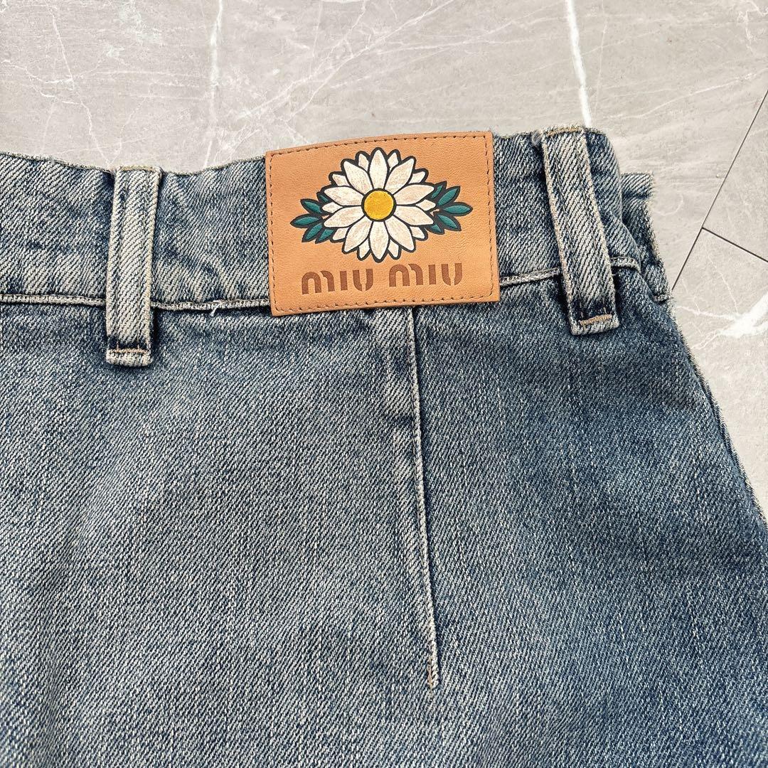 miumiu ミュウミュウ　デニムスカート