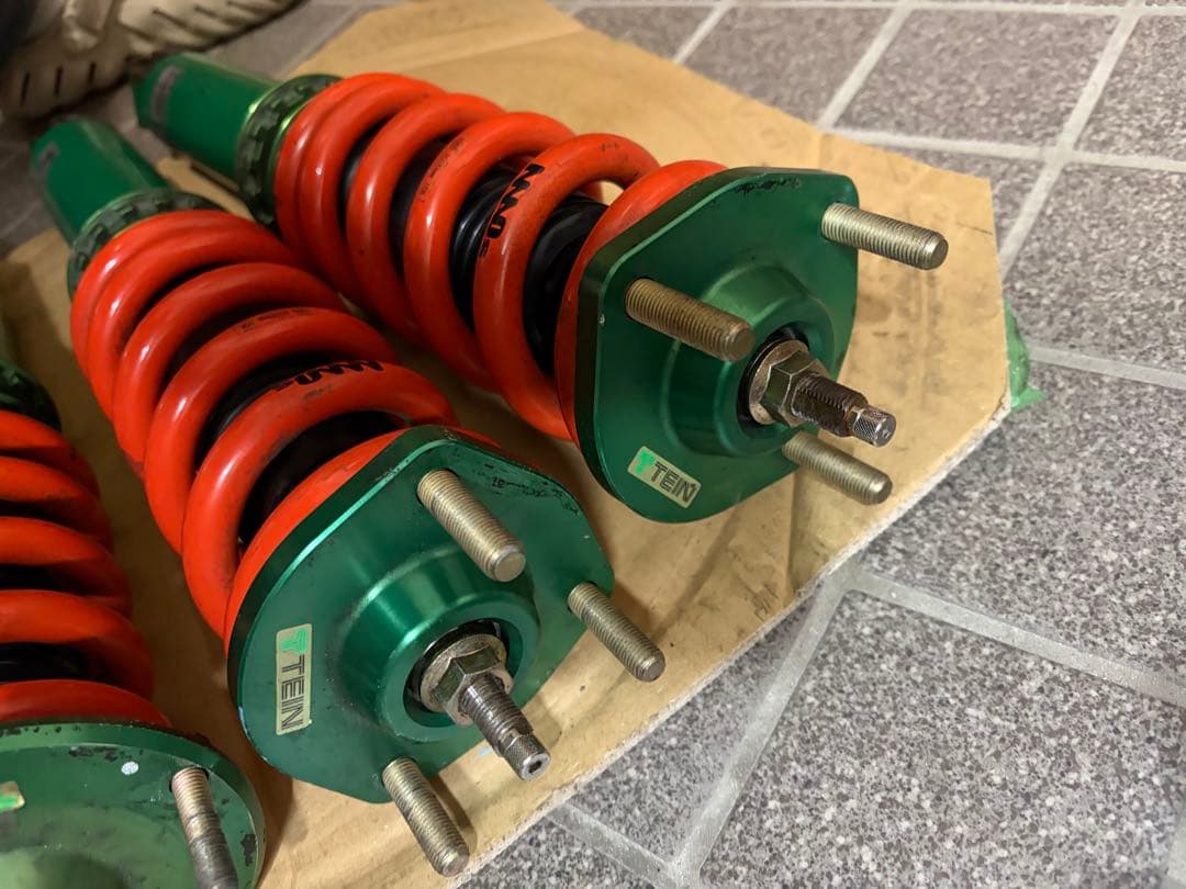 JZX110 SXE10 アルテッツァ　17クラウン　車高調　テイン