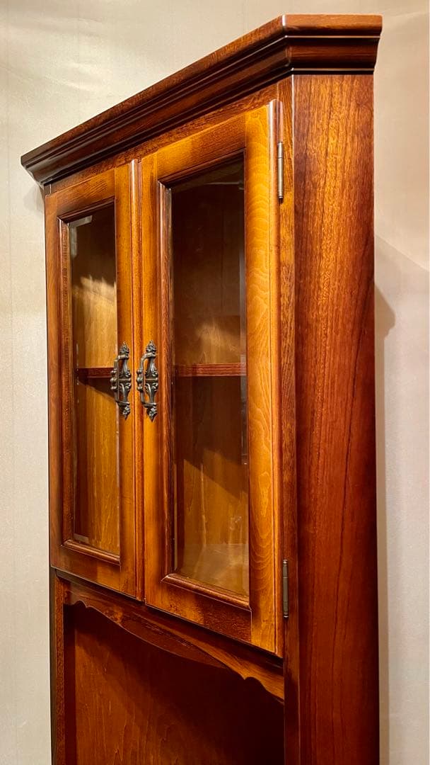 【カリモク】\"コロニアル\" HC3300NK 隅棚 コーナーキャビネット