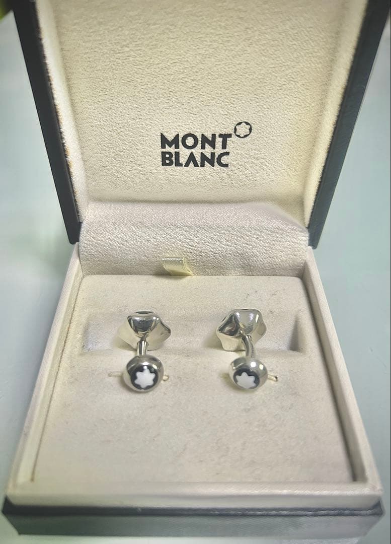 山さん用【美品】モンブラン スター カフリンクス ブラック 箱・保証書付き