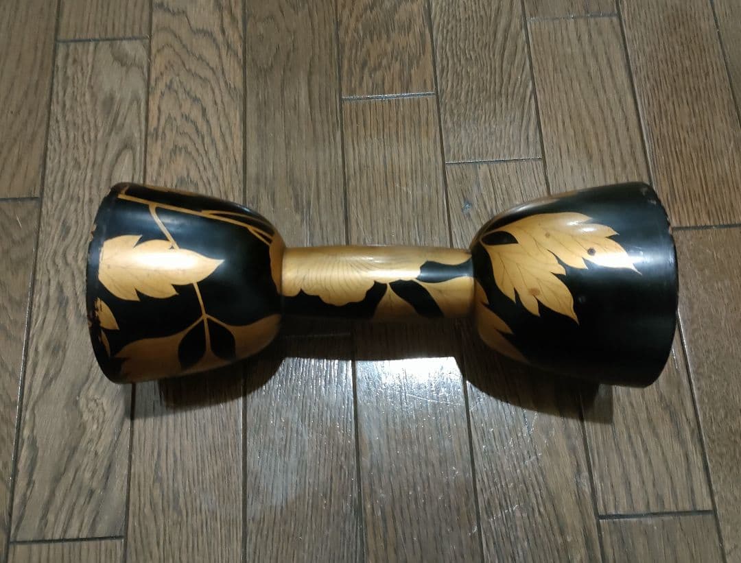 小鼓 皮2枚 胴2つ 紐2組 箱