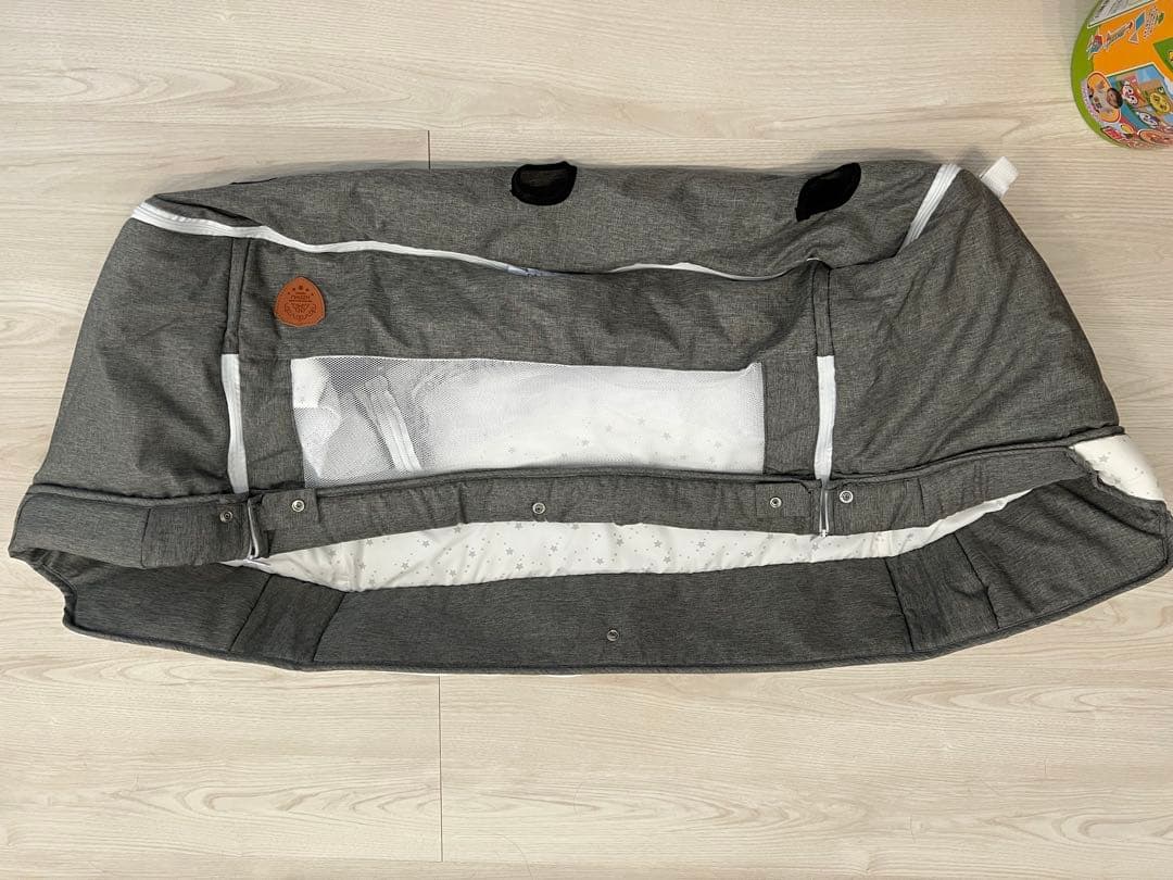 ズーブリー　ベビーベッド