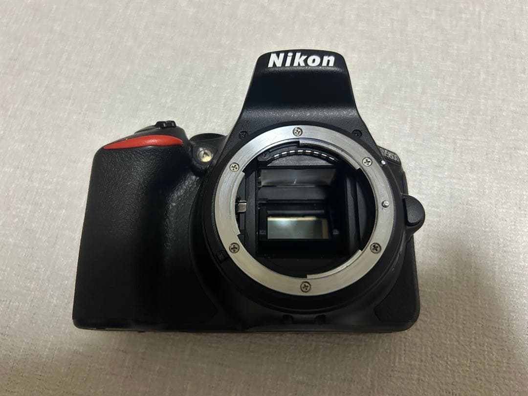 Nikon D5600 デジタル一眼レフカメラ