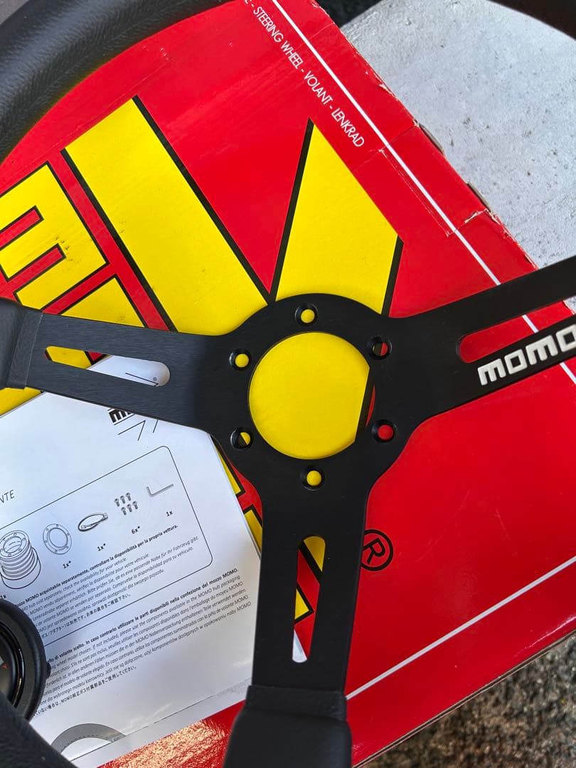 civicunさま専用　MOMO ステアリング328D 90mm