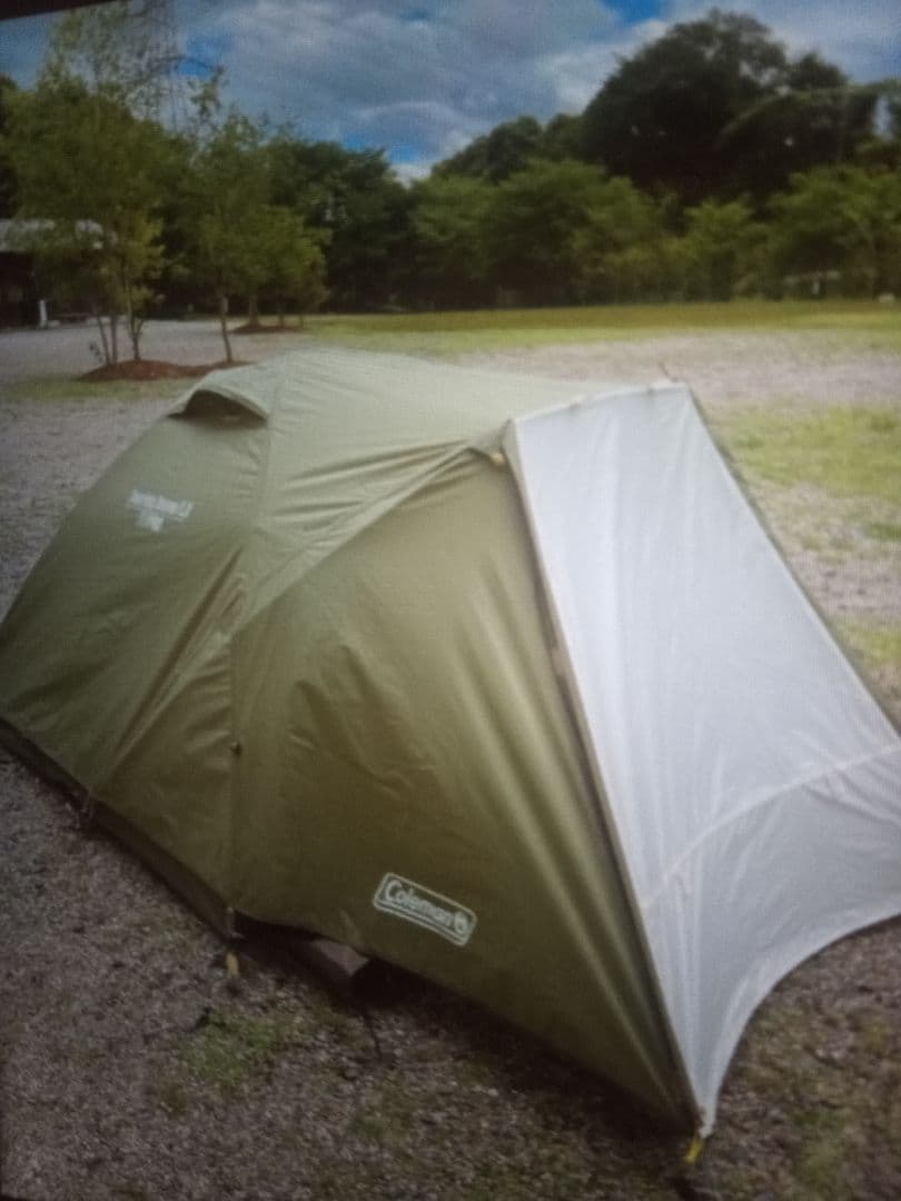 ソロキャンプにオススメの4点セットです　テント、タープ、テーブル、焚き火台