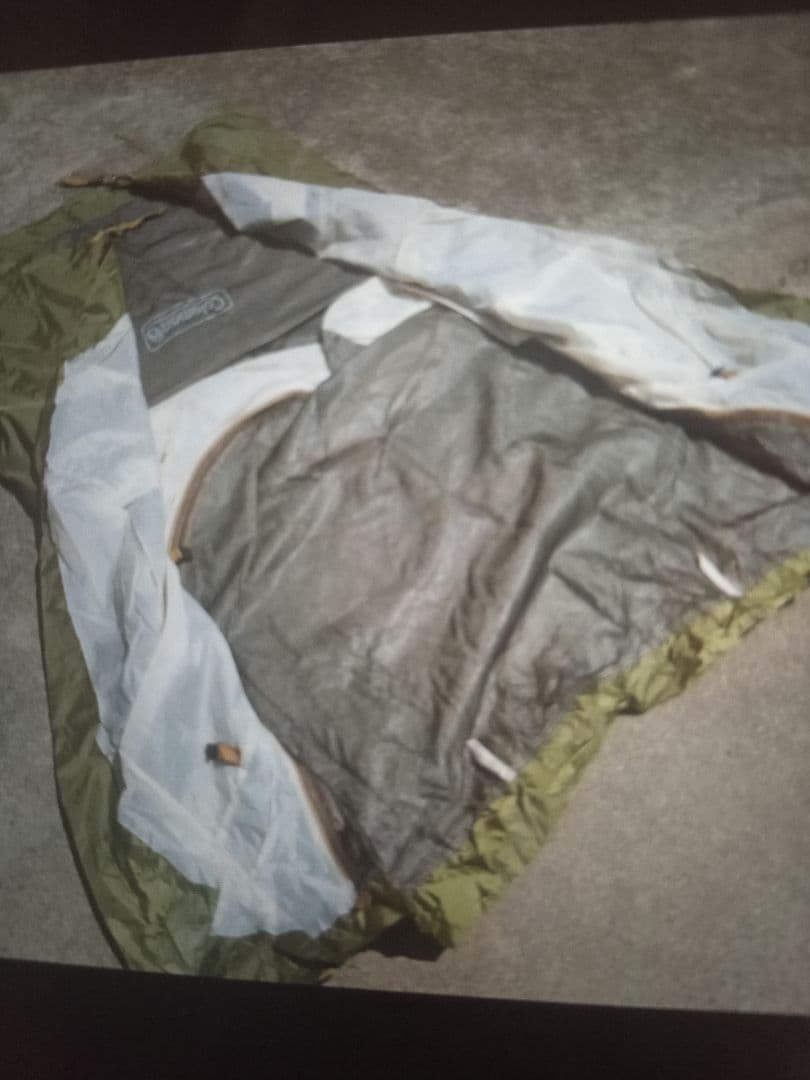 ソロキャンプにオススメの4点セットです　テント、タープ、テーブル、焚き火台