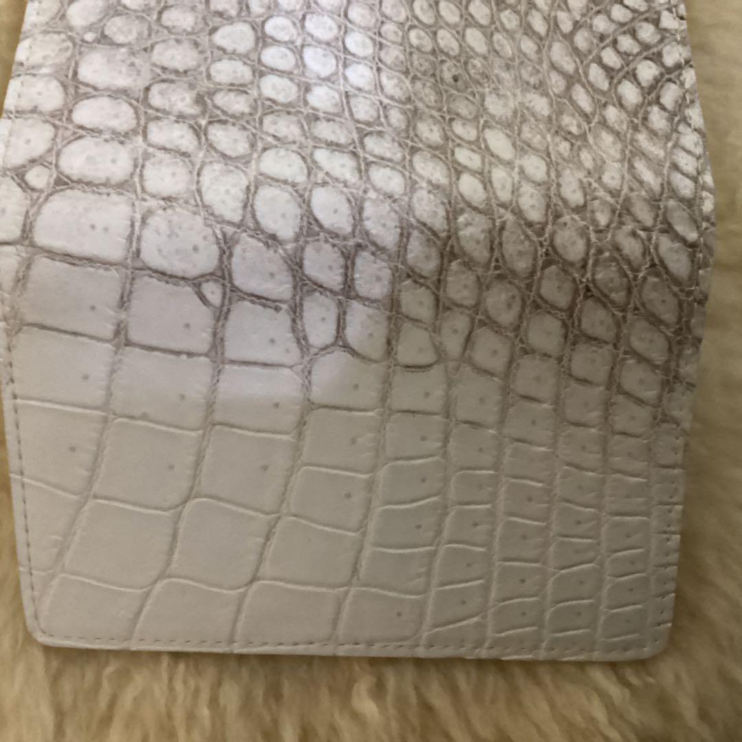 本物のワニ革パスポートカバーヒマラヤンホワイト