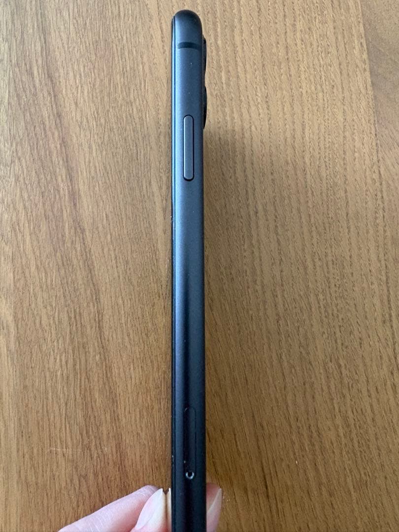 iPhone 11 ブラック 本体のみ 動作確認済み 初期化済