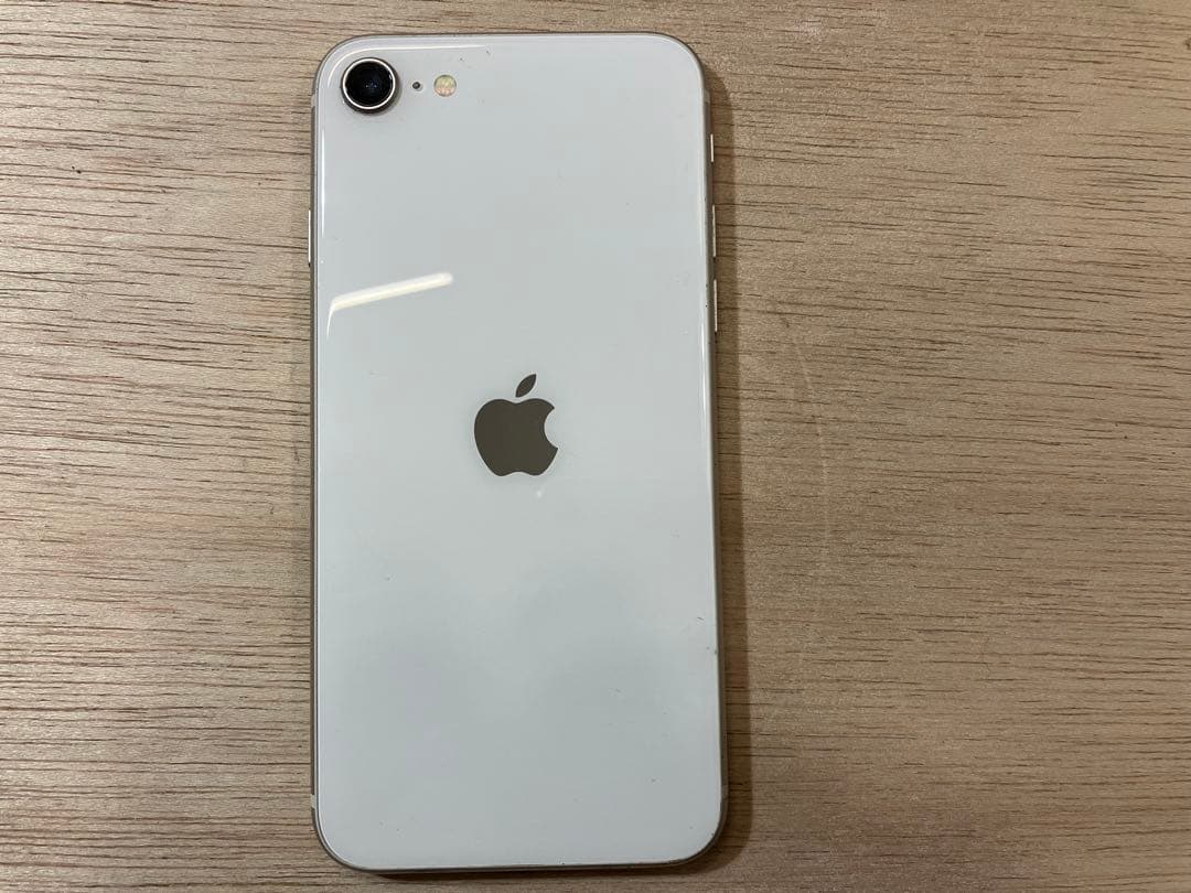 iPhone SE第三世代 SIMフリー64GB本体のみ