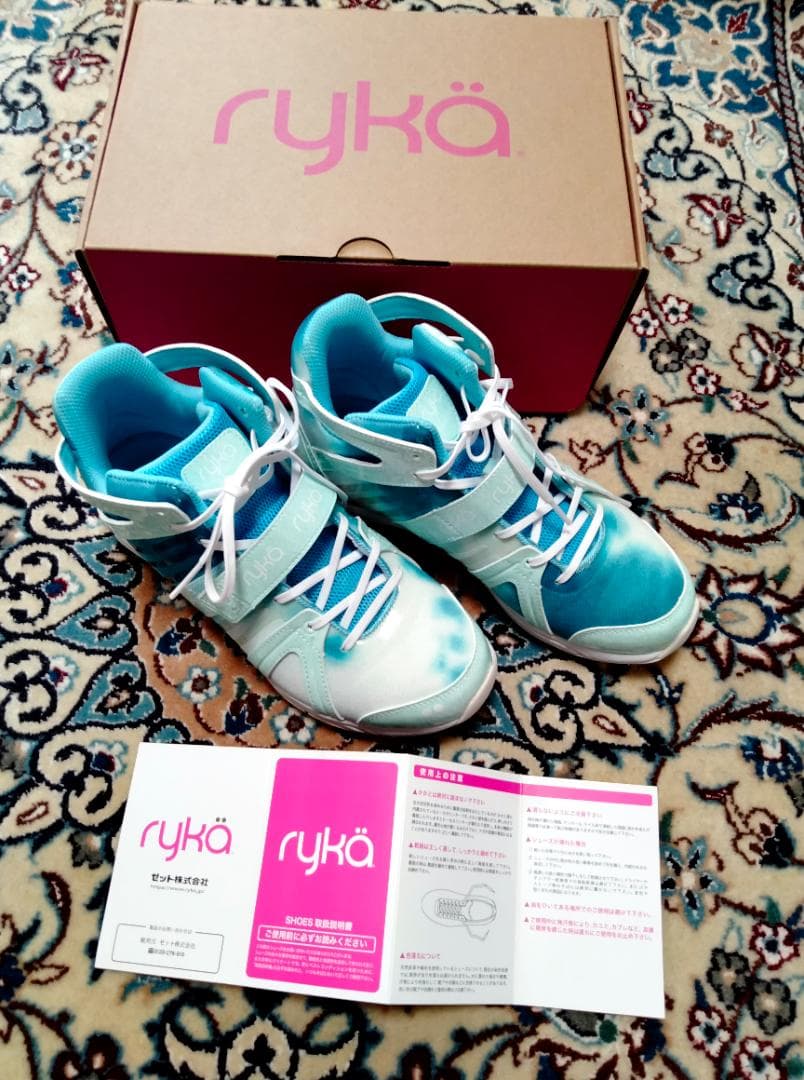 ちびた　ライカ　レディス　フィットネスシューズ　US 7 1/2（24㎝）