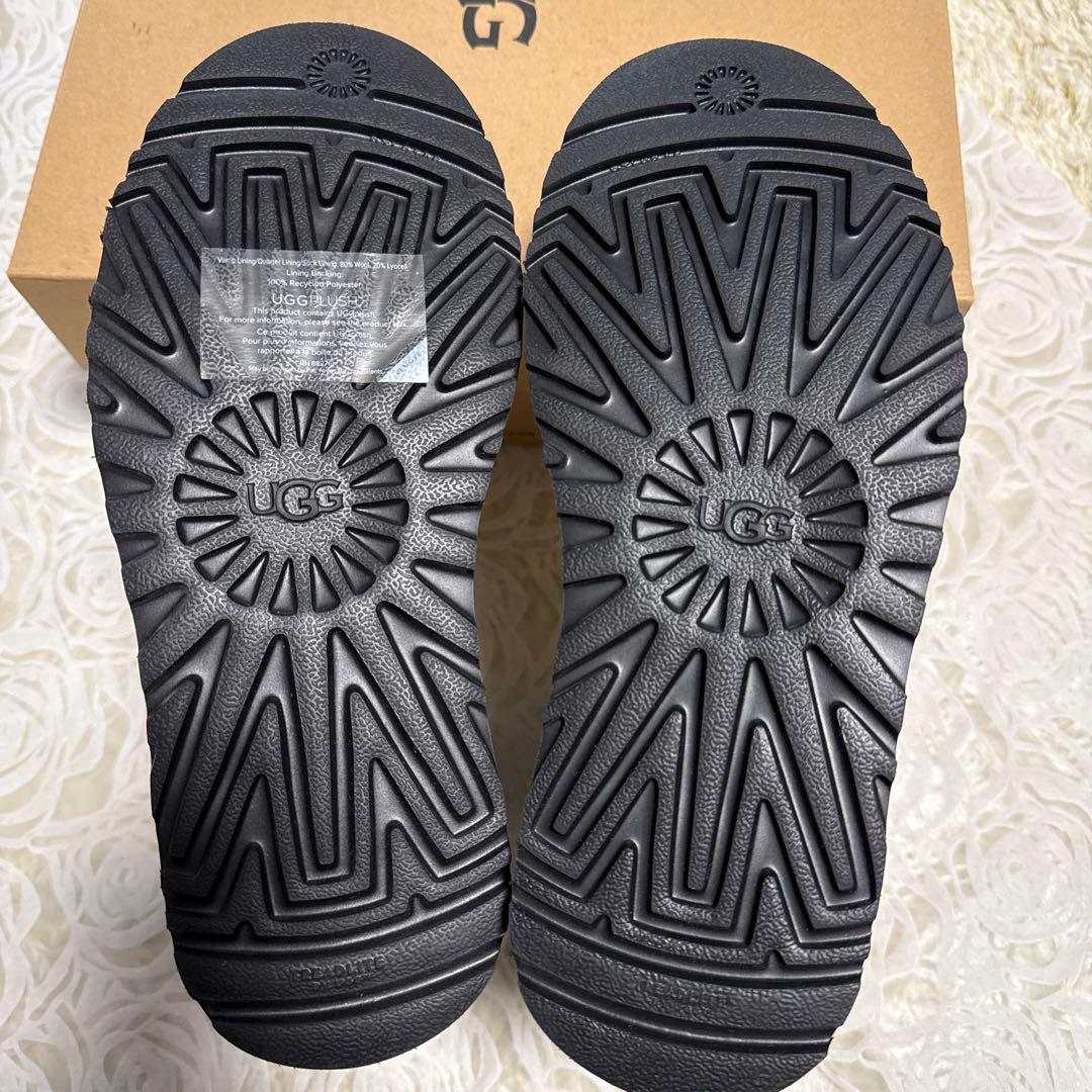 UGG ホワイト チェルシーブーツ