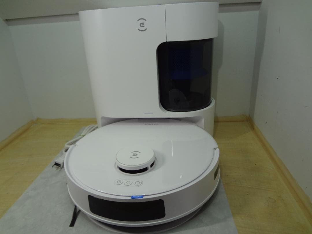 ✨美品✨　DEEBOT ProPlus 自動掃除機 ロボット掃除機本体　白