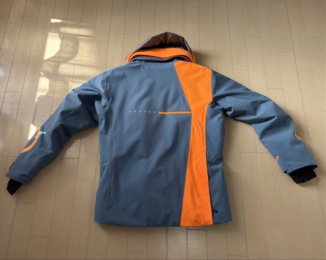 【値下げ】ONYONEオンヨネ2025-26チームウェア技術選着用モデルZONE