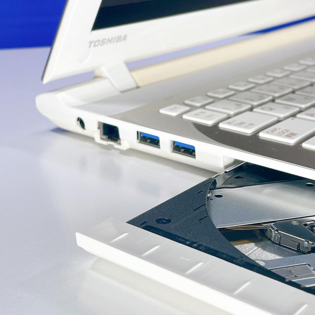 贅沢仕様Corei7✨12GB＋SSD500GBで爆速✨Win11薄型ノートPC