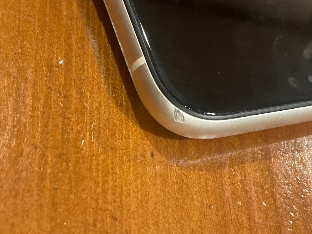 Apple iPhone 11 ホワイト　SIMロックなし