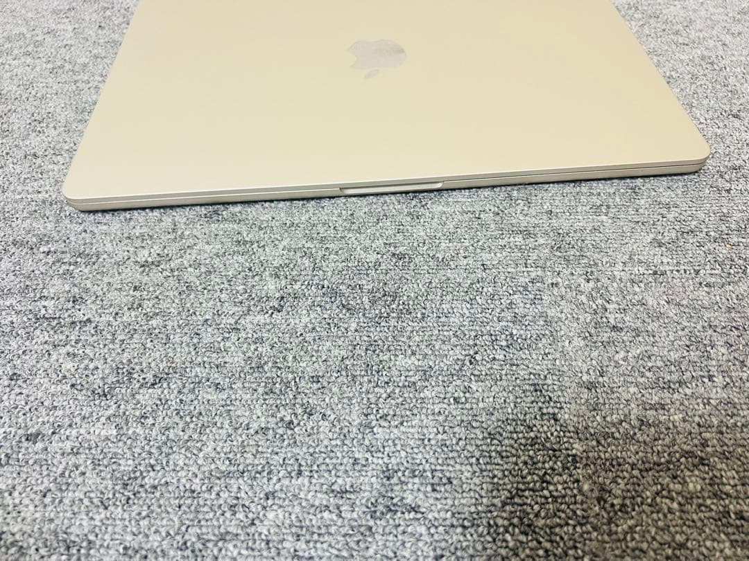 Macbook Air M2 2022 15インチ 8GB 256GB