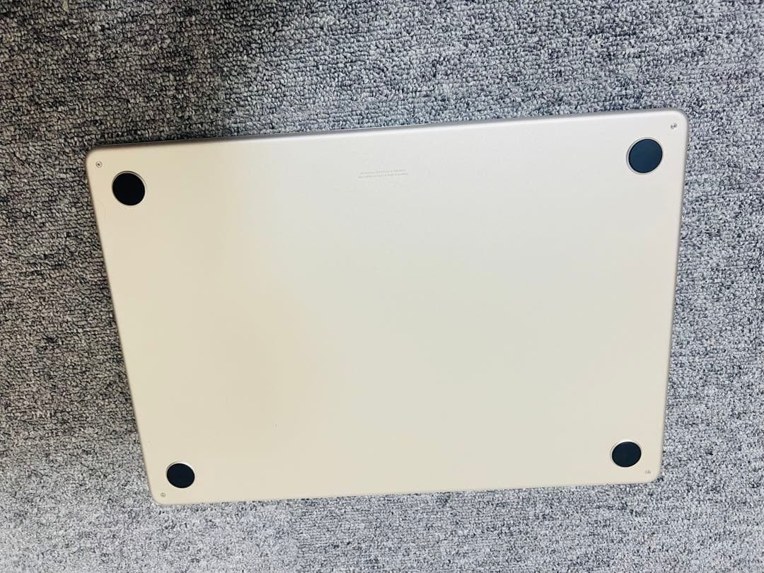 Macbook Air M2 2022 15インチ 8GB 256GB