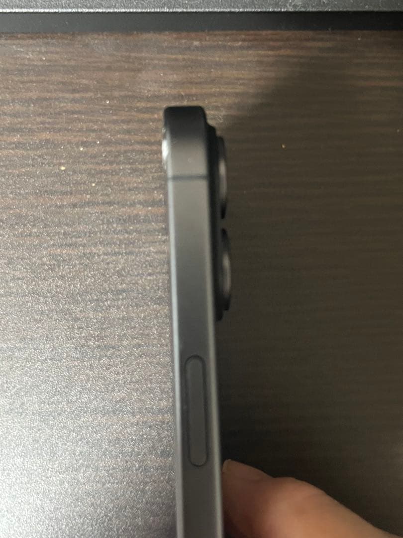 Apple iPhone 17 ブラック　本体