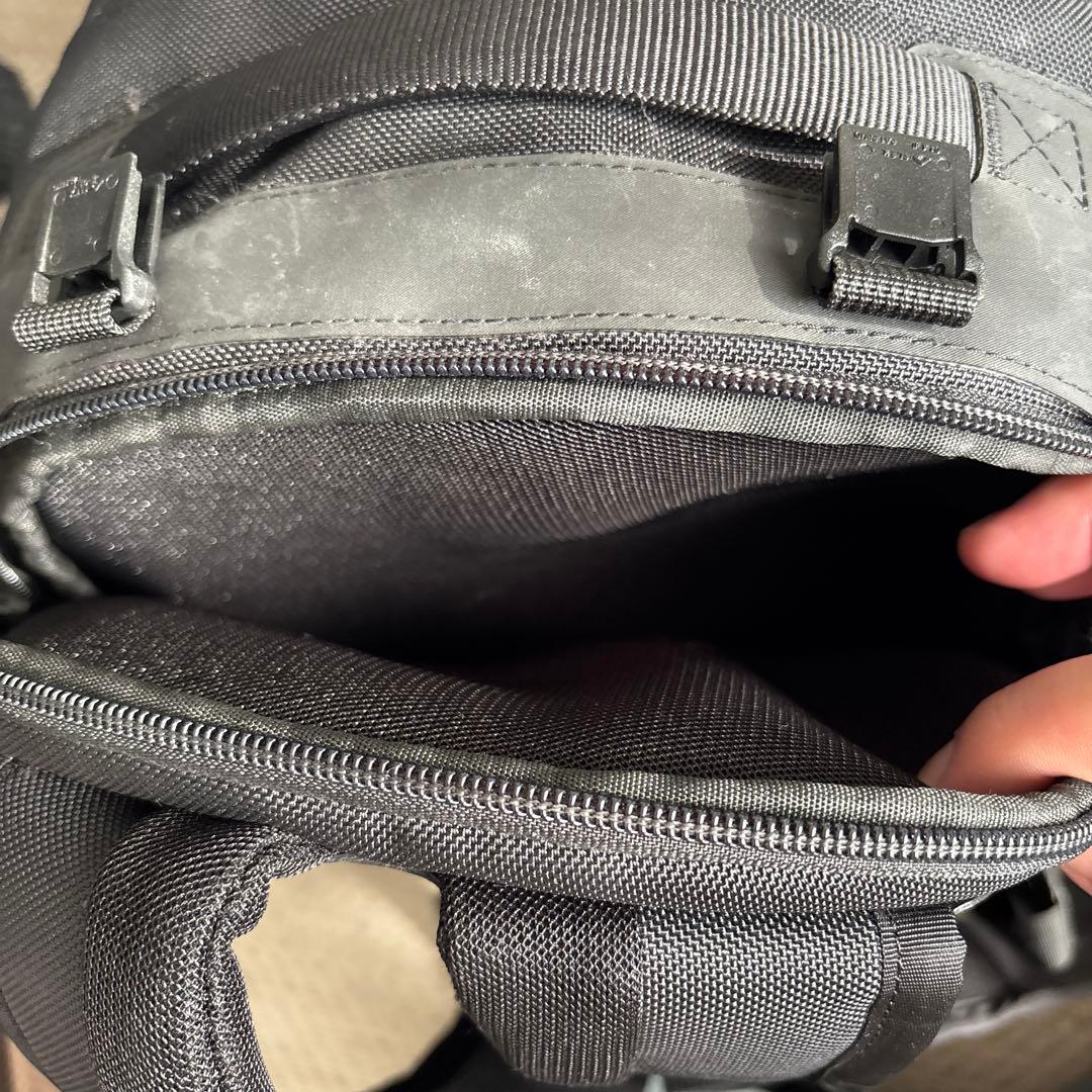 MONOLITH モノリス　美品　BACKPACK PRO 23L