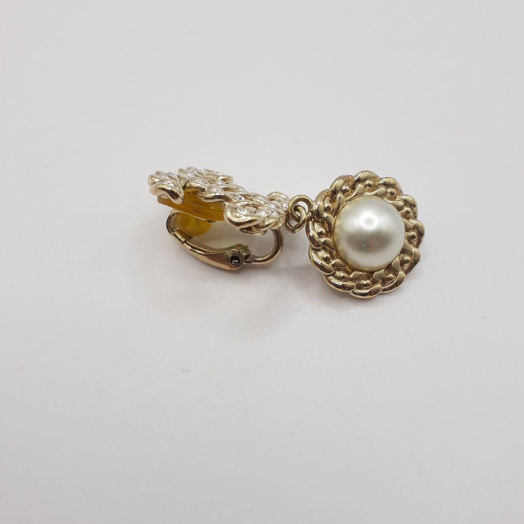 Myday公式アカウント01様★ CHANEL　シャネルイヤリング　片方