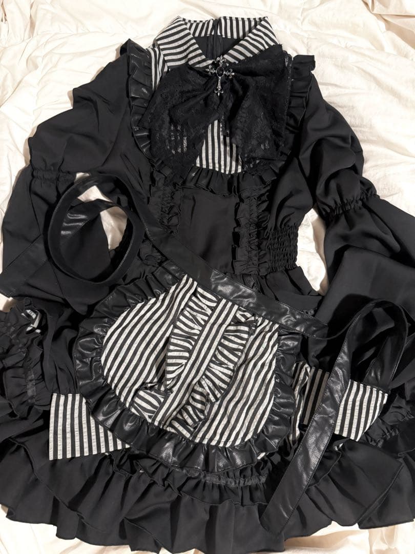 IMVAL Gothic Maid Dress ブラック QOOZA