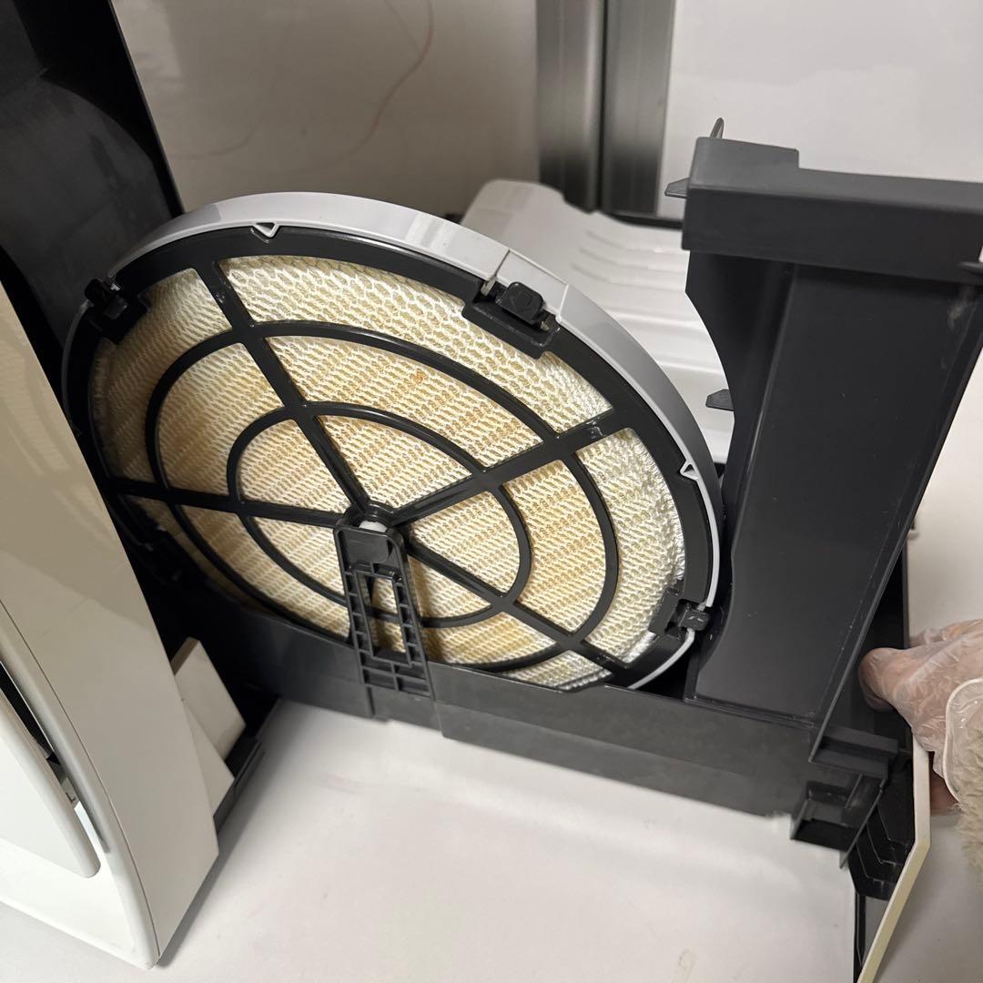 Panasonic 加湿空気清浄機ナノイーX（2018年製）F-VC70XR-W