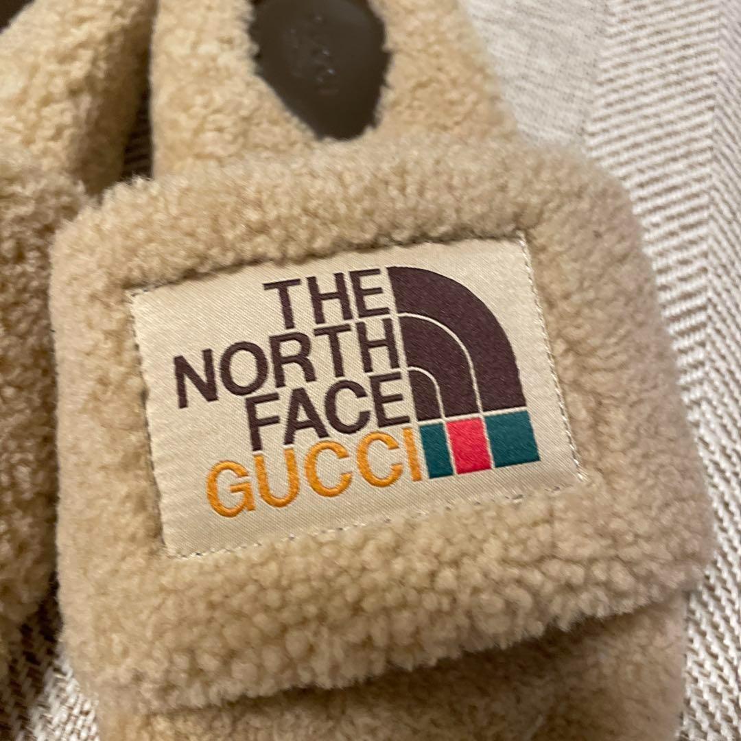 新品　GUCCI The north face 22SS ロゴ ボア サンダル