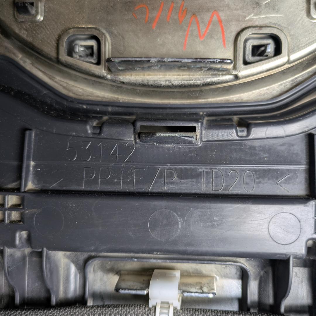 【日野 純正】デュトロ メッキ フロントグリル HINO ロゴ R3年式 車外し