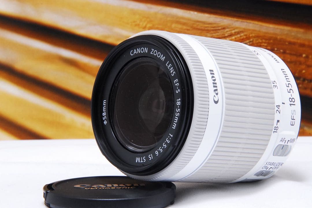 人気のホワイト！ Canon EOS kiss X7 スマホ転送 STMレンズ