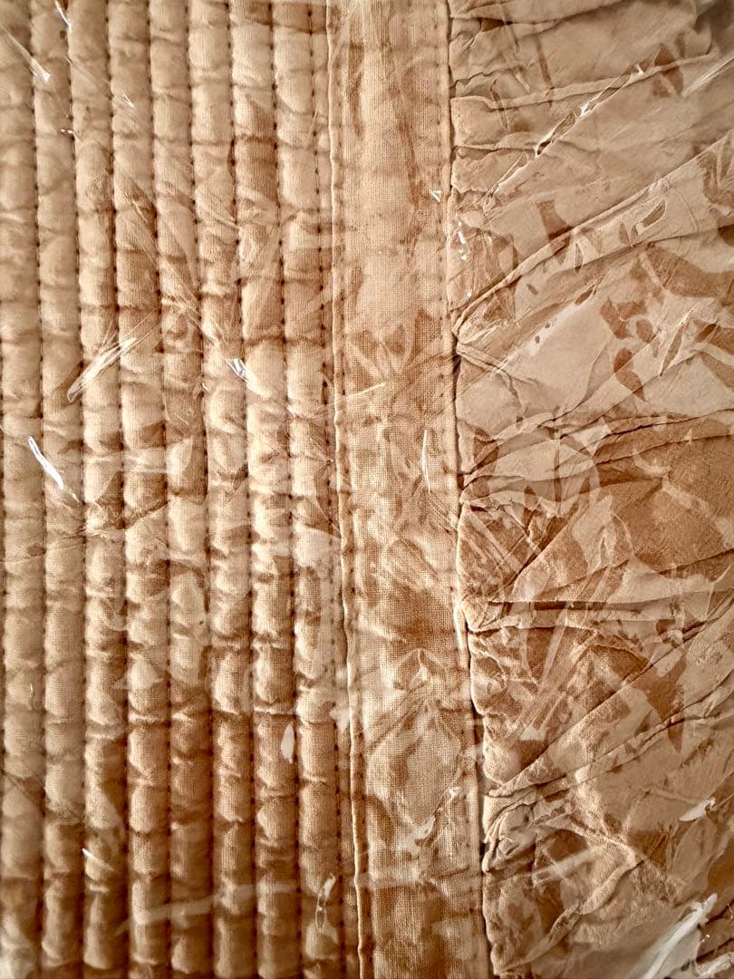 【新品未開封】ハグオーワー✖️オルネドフォイユ イブル ピンクオークル 匿名配送