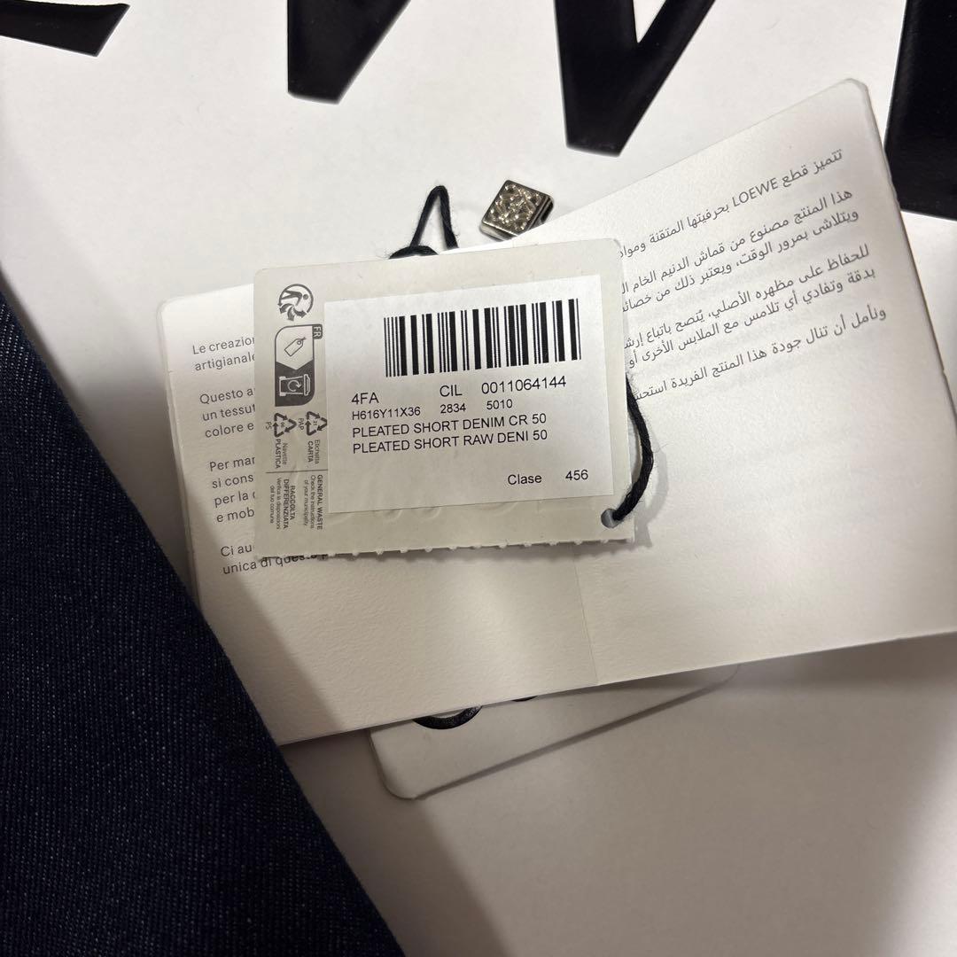 LOEWE プリーツショーツデニム