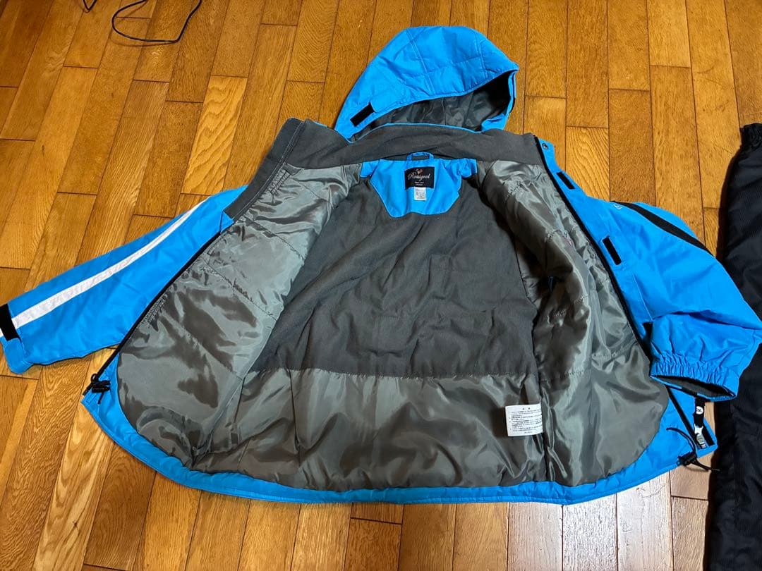 名前記入あり　2回使用　スキーウェア　ロシニョール　160センチ