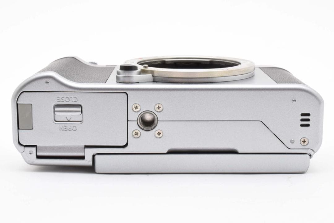 超美品 富士フイルム X-A5 ミラーレスデジタルカメラ ボディFujifilm